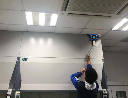 ߸屨